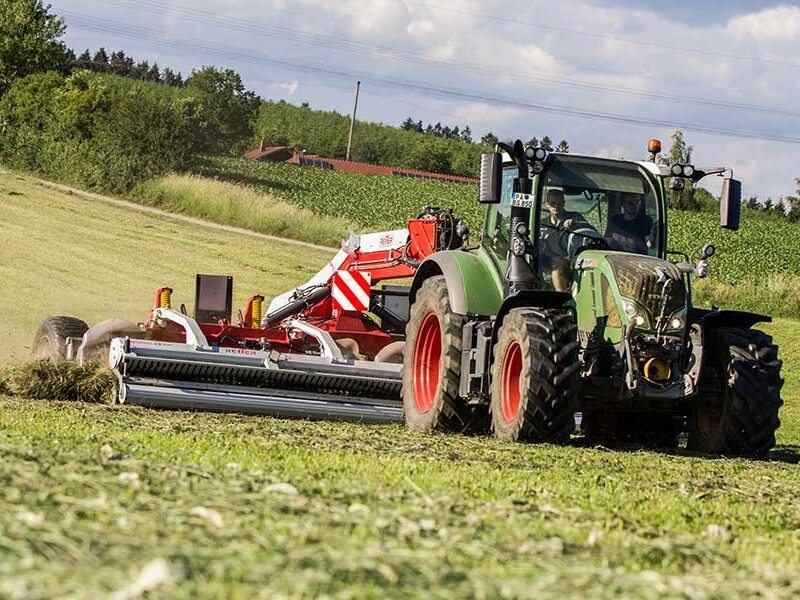 Reiter RESPIRO R9 Bandschwader im Einsatz