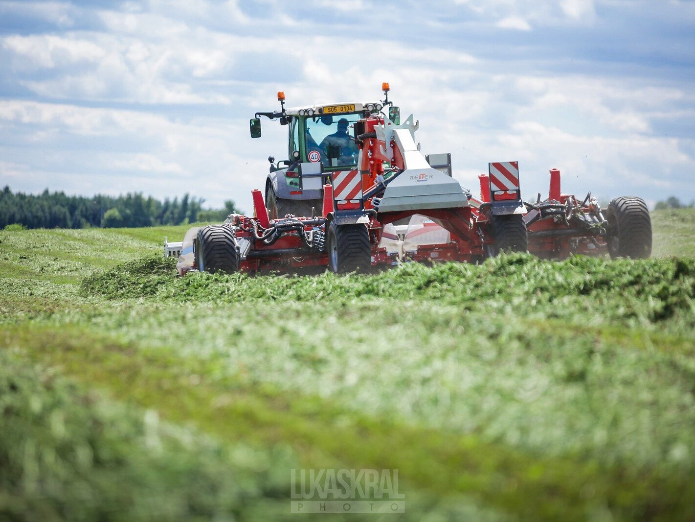 Reiter RESPIRO R9 profi Bandschwader im Einsatz