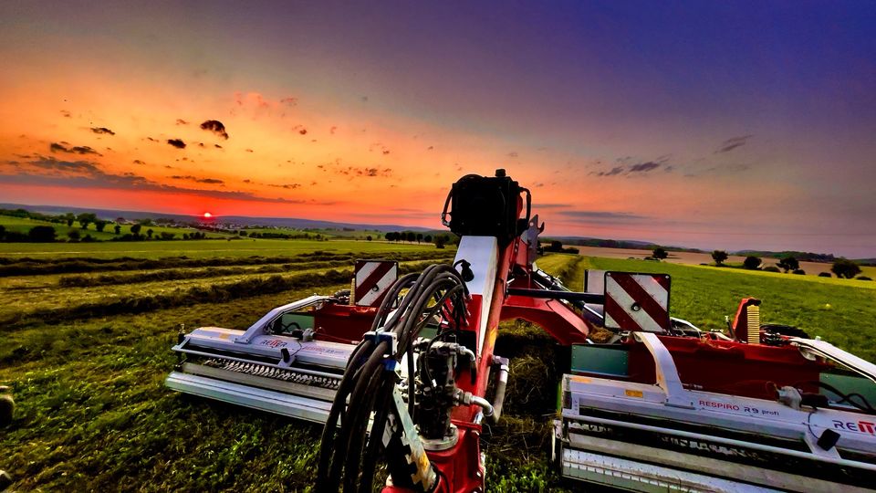 Reiter RESPIRO R9 Bandschwader im Sonnenuntergang