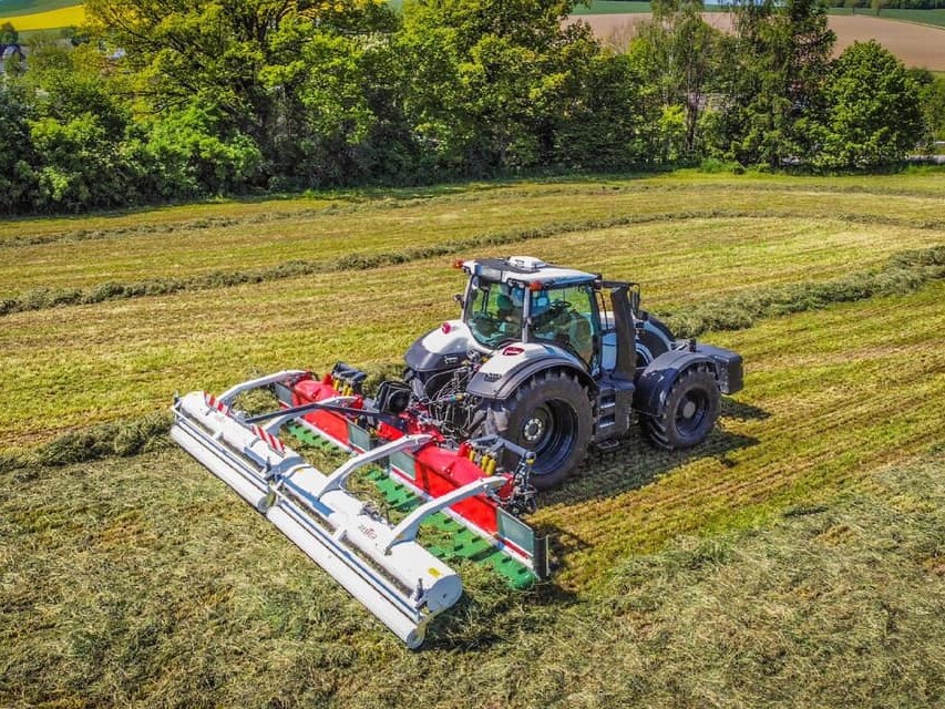 RESPIRO R7 Bandschwader im Einsatz